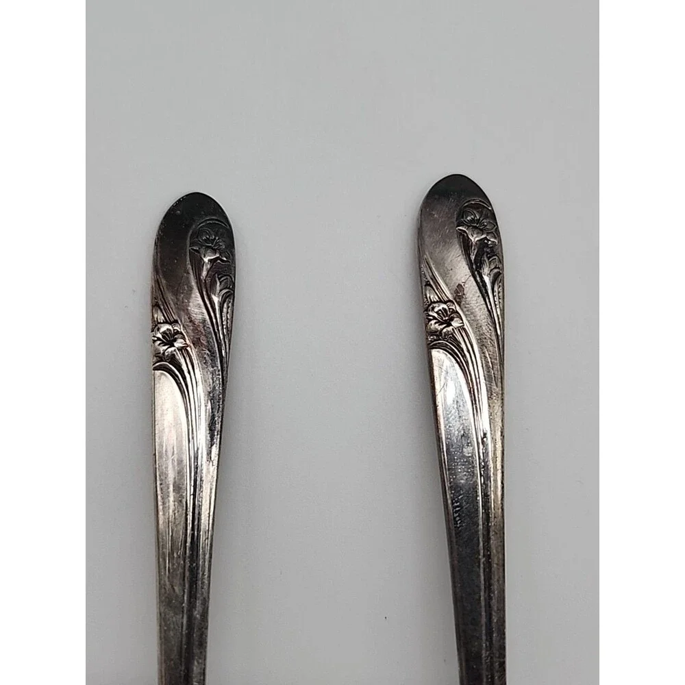 Vtg Holmes Edwards Silver Plate Romance 1925 Inlaid Flatware 2 Tea Spoons